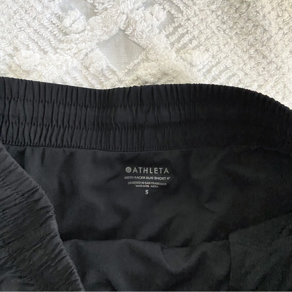 EUC Athleta Black Mesh Racer Run Short 4” Inseam Size Small - Picture 7 of 10